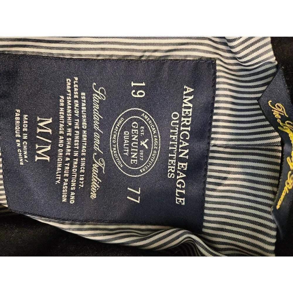 American Eagle navy blue wool blend Legendary blazer. Size M.